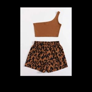 Large black and brown short outfit